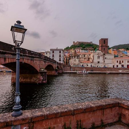 Palazzo Pischedda Bosa Exterior foto